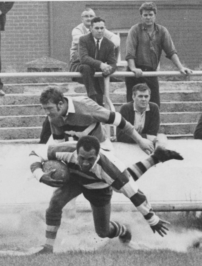 Mike Elliott scores at Borough Park - Sep 8th 1969.