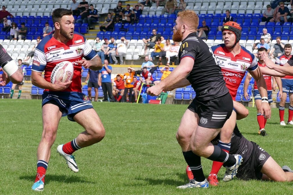 Ben Davies takes on the Coventry defence - June 10th 2018.