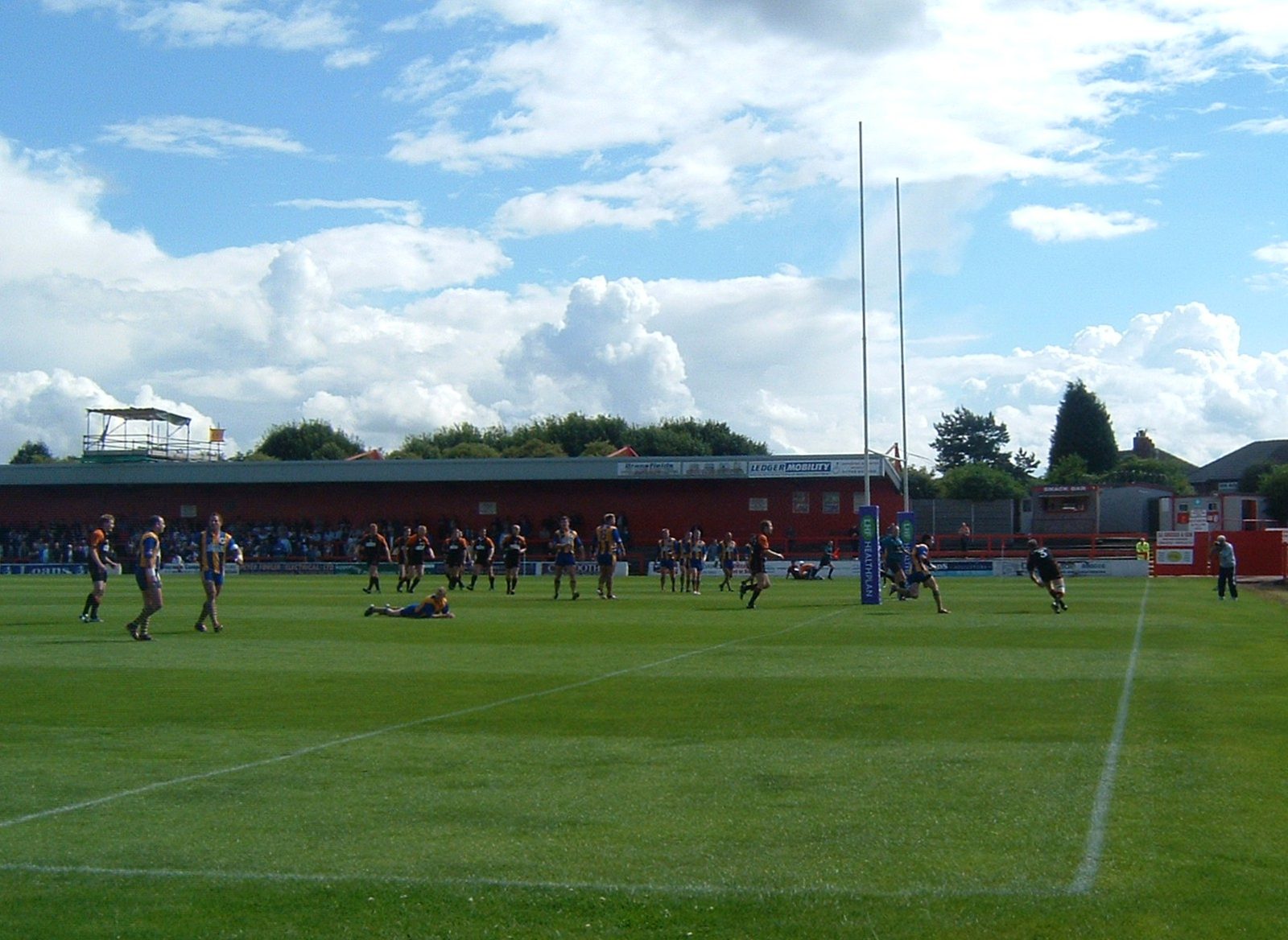 Iain Marsh scores at Doncaster - July 7th 2004.