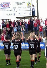 The players salute the fans at Featherstone - Sep 7th 2003.