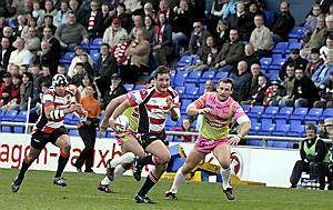 Chris Baines n action v Lezignan - April 5th 2009.