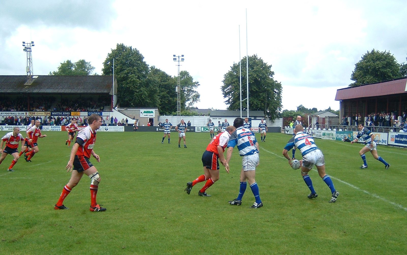 Martin McLoughlin & Iain Marsh put pressure on the Halifax defensive line - July 10th 2004..