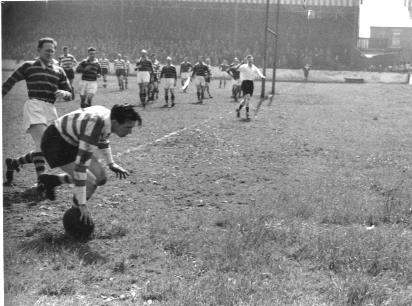 Joe Warham touches down against Huddersfield - May 16th 1953.