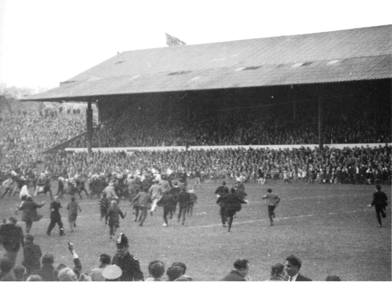 Pitch invasion after Len McIntyre's drop goal - April 11th 1964.