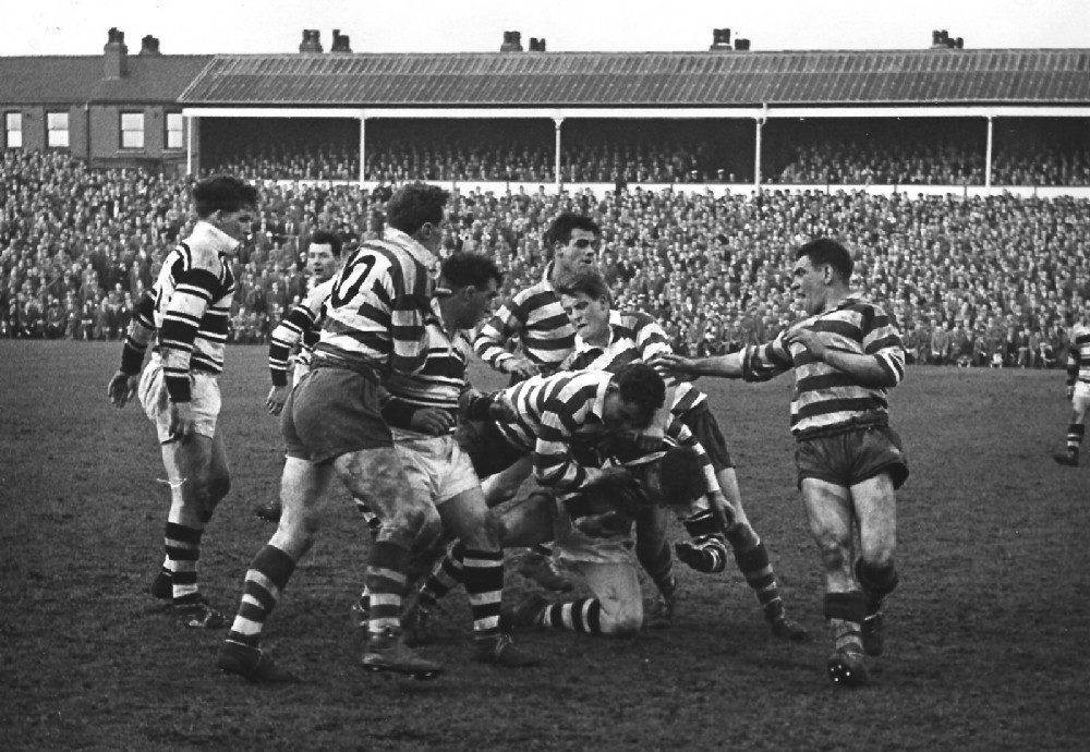 Action from the semi final at Swinton v Hull - April 9th 1960.