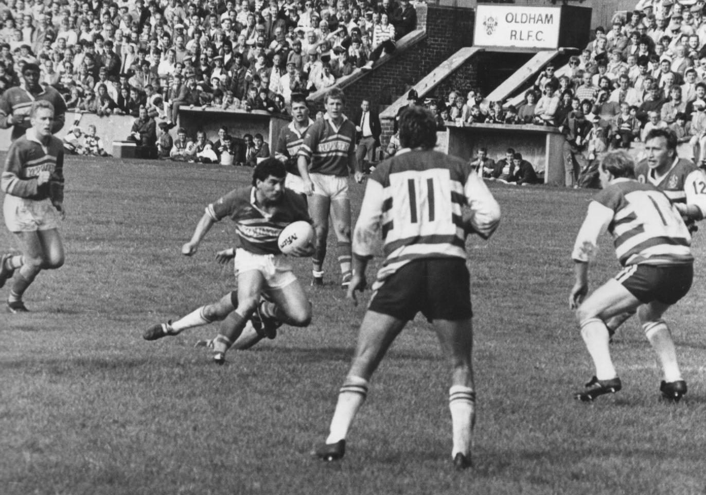 Ray Ashton takes on his former team-mates. Oldham v Leeds Sep 4th 1988.