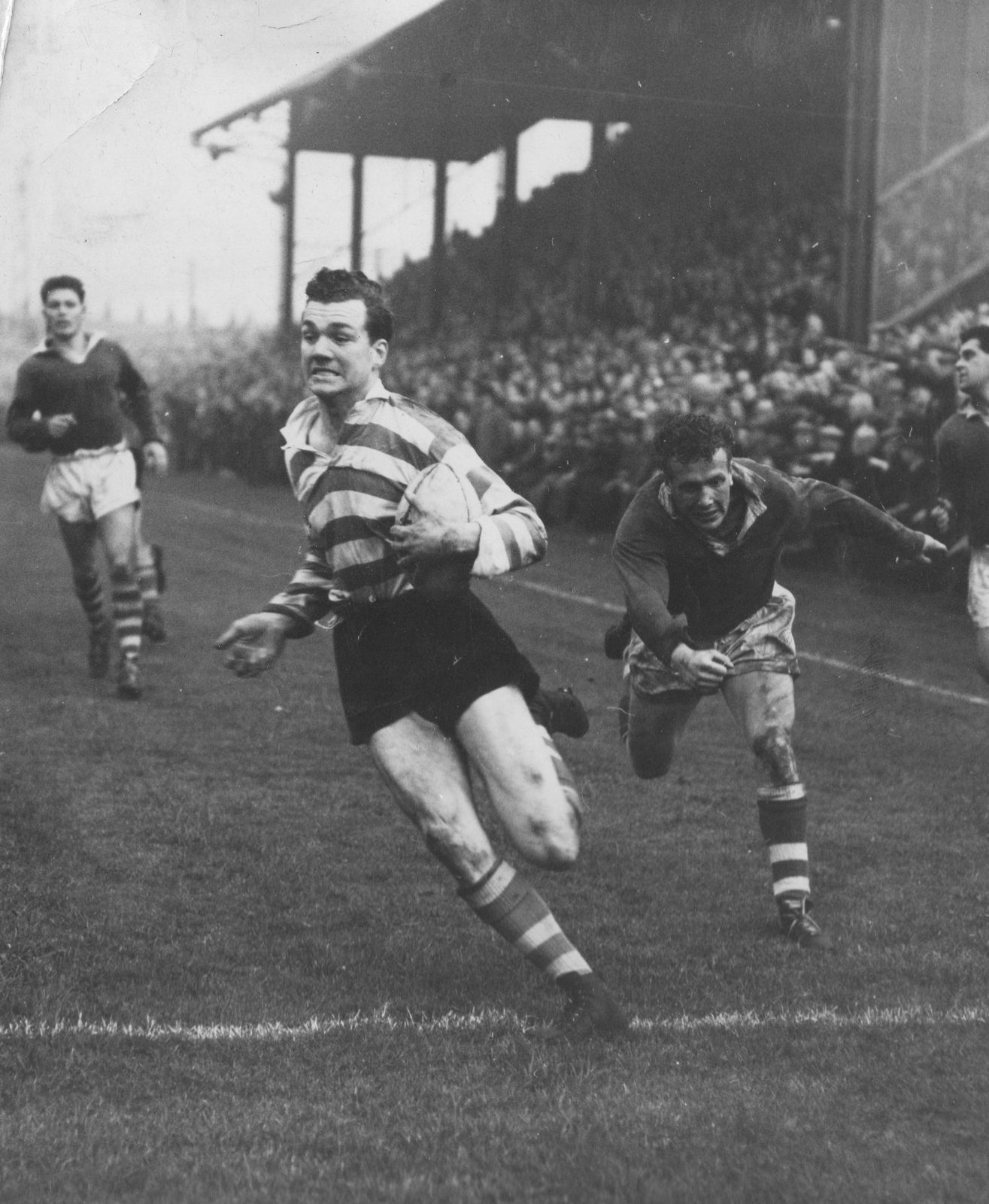 John Etty scores at Leigh but is brought back for an infringement - Sep 19th 1956.