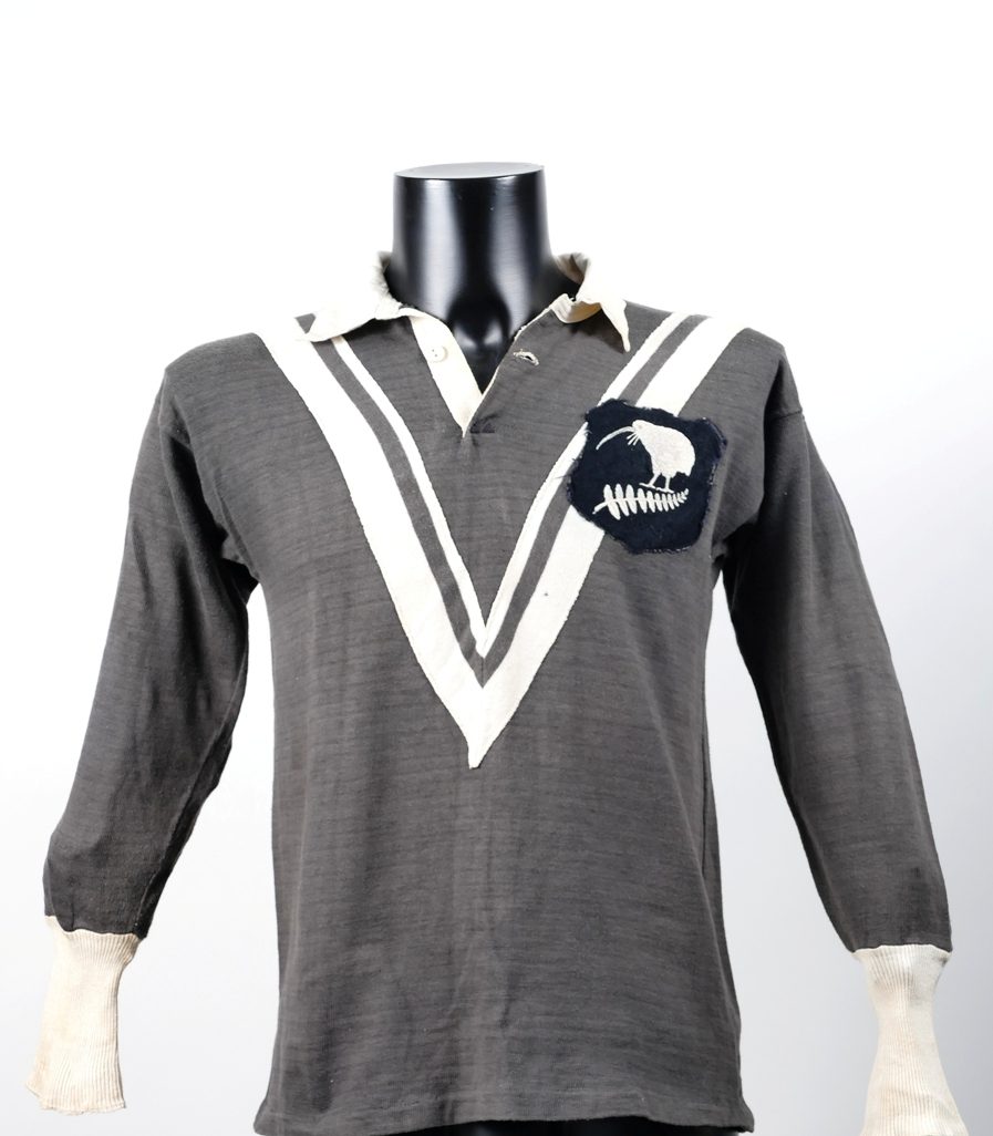 New Zealand Test Shirt against Great Britain 1950. Swapped with Doug Phillips.