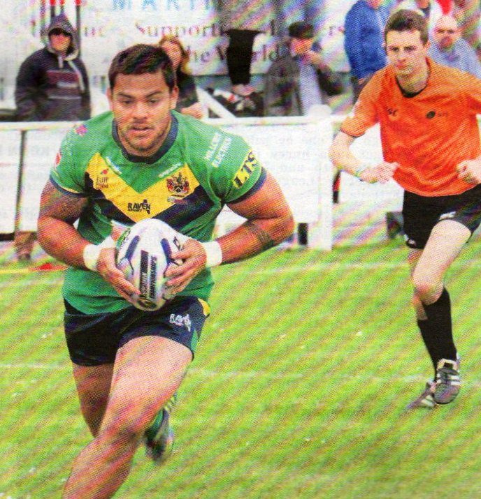 Sam Gee on the way to a try against Gateshead - June 30th 2013.