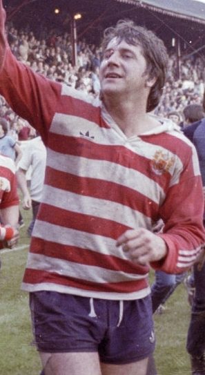 Rugby/Harrop. Oldham Rugby v Workington. Oldham winning lap of honour. 82E374