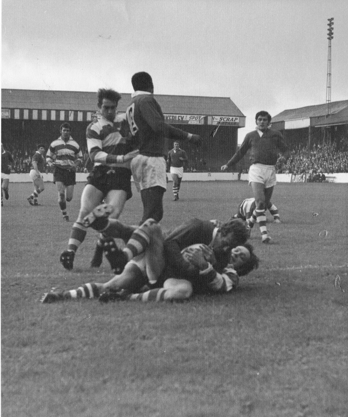 A good tackle from Tommy Davies v Salford - Aug 19th 1969.