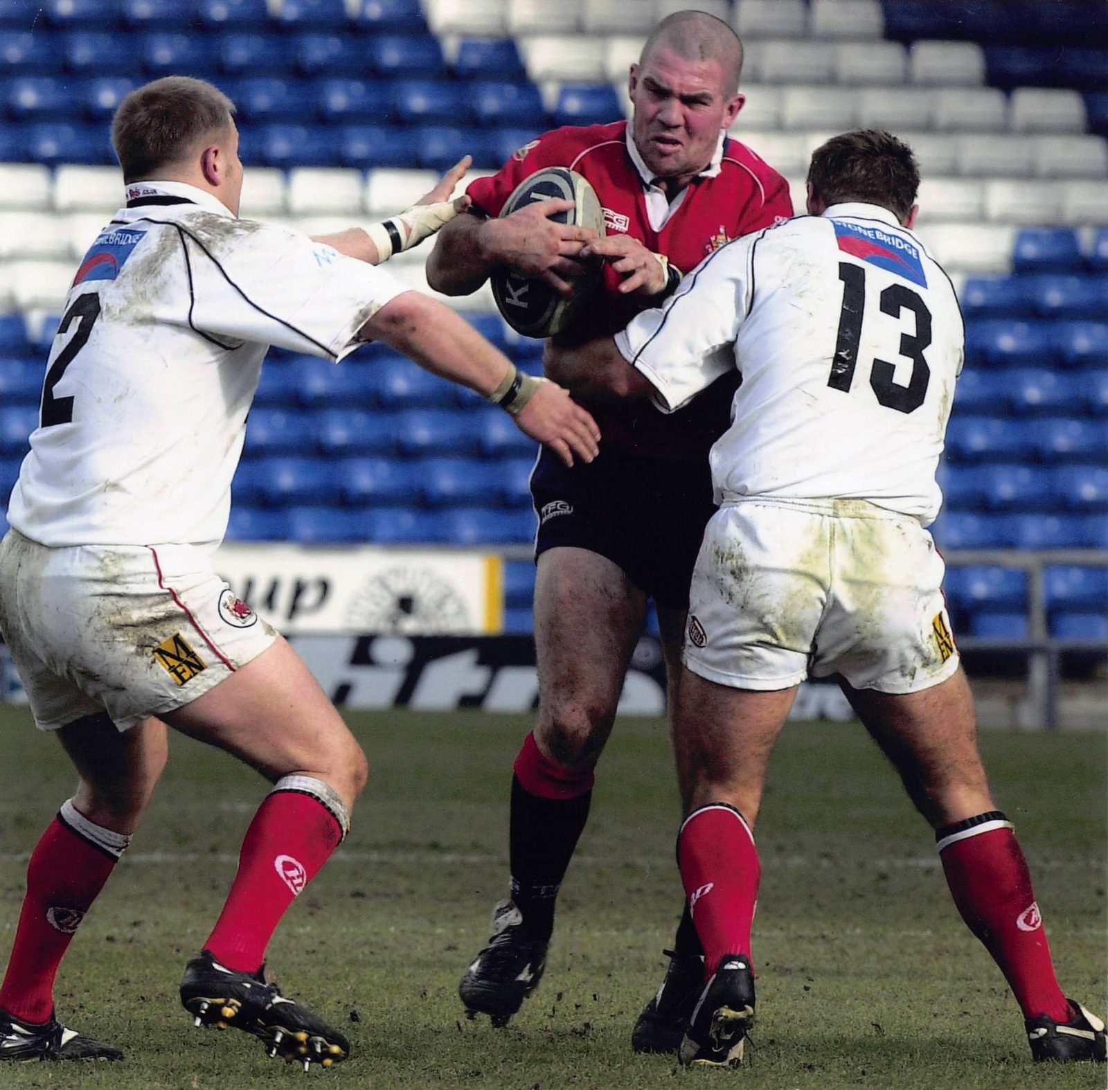 Darren Shaw takes on the Salford defence - Aug 3rd 2003.