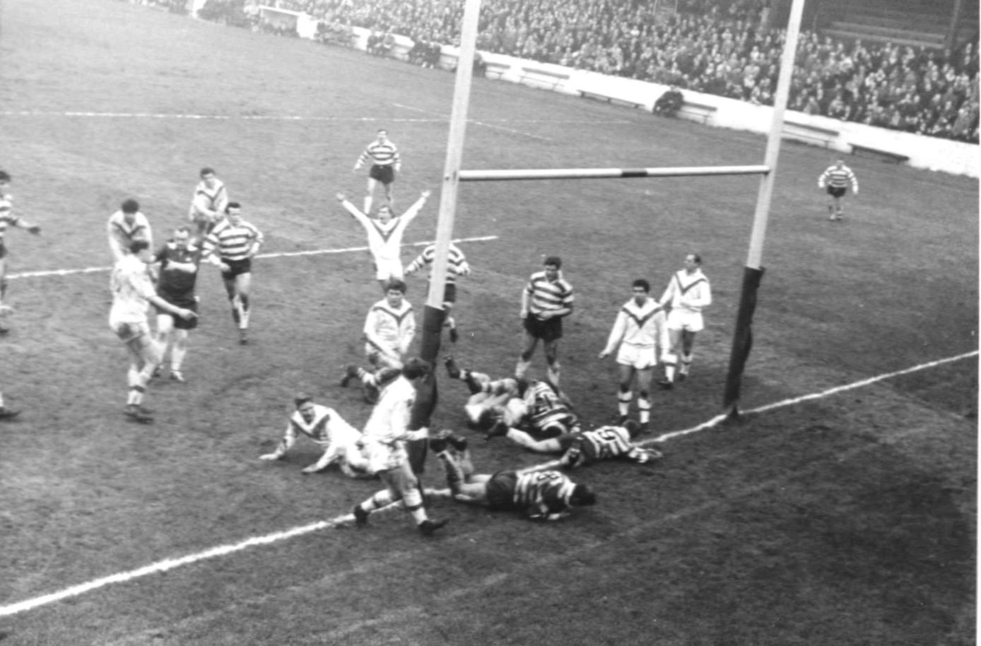Charlie Bott has a try disallowed v St Helens - Jan 8th 1966.