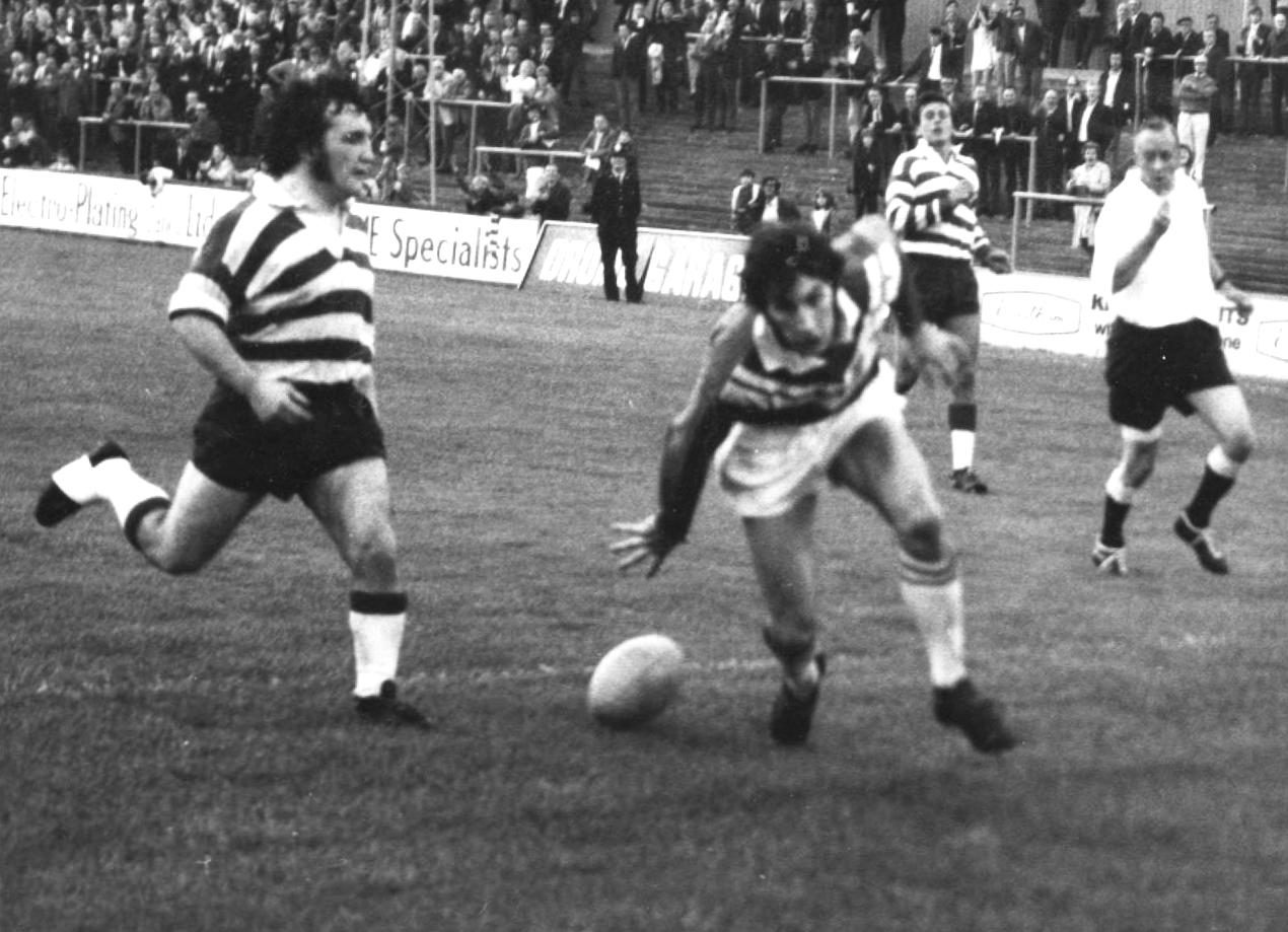 Ged Smith is just too late to stop Swinton's Billy Davies from touching down - Aug 24th 1971.
