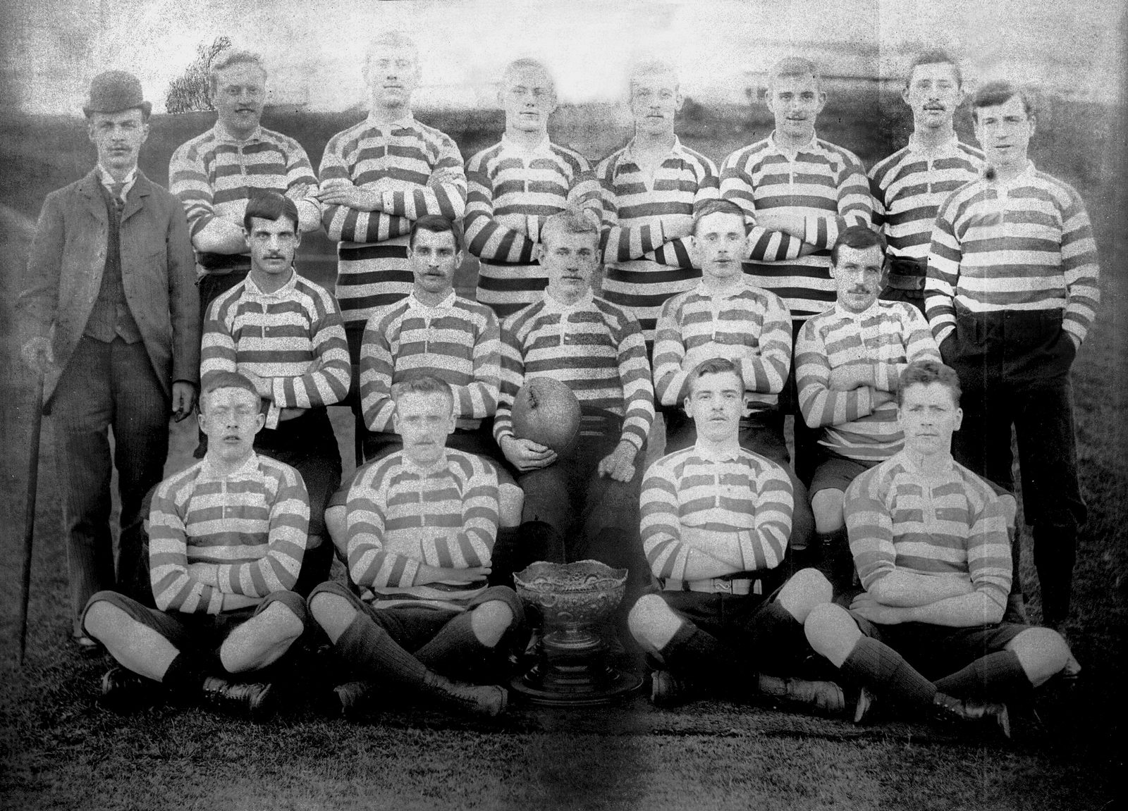 1892 3