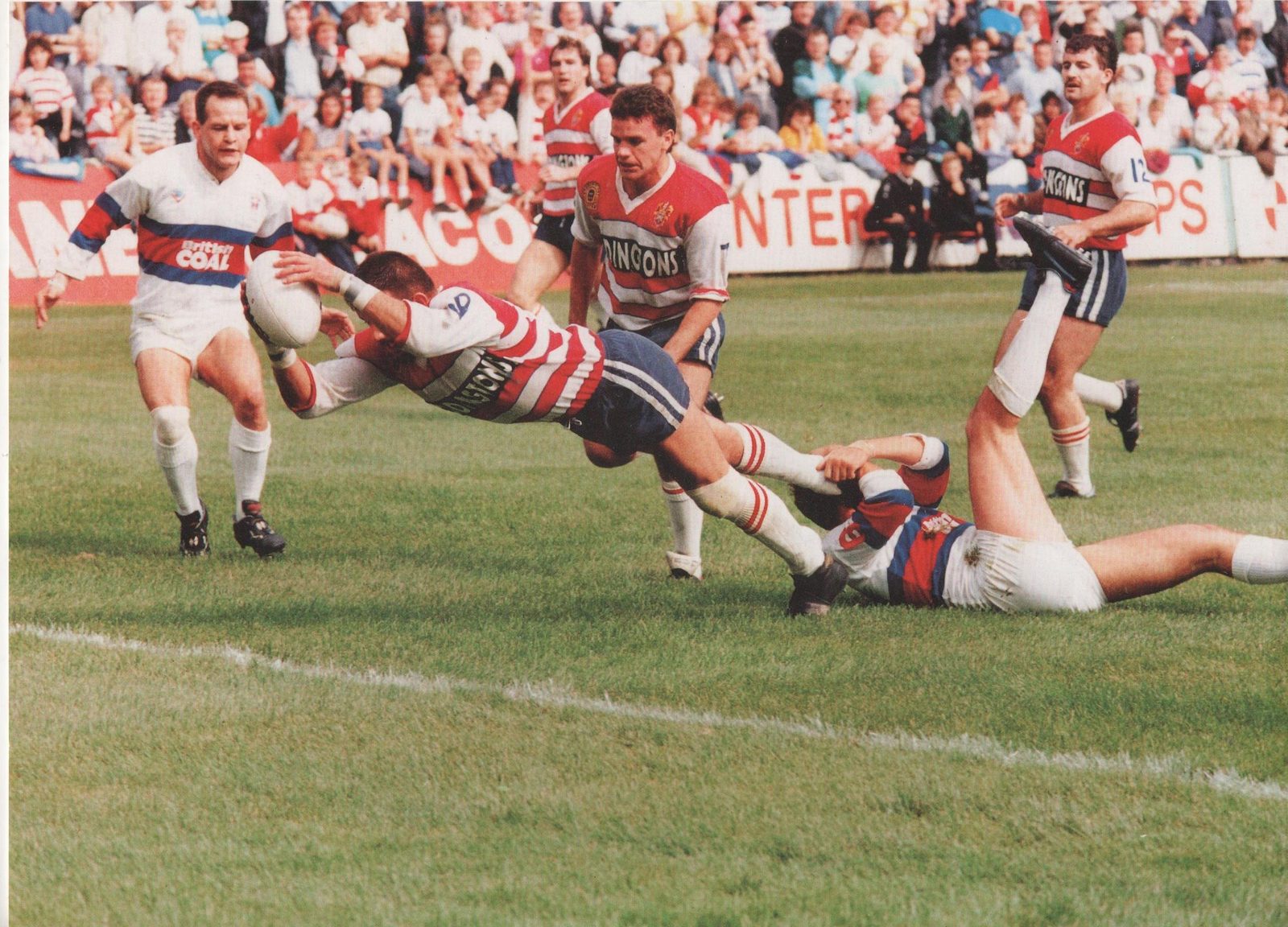 Andy Ruane scores in the Colin Hawkyard Benefit match v Wakefield - Aug 20th 1989.