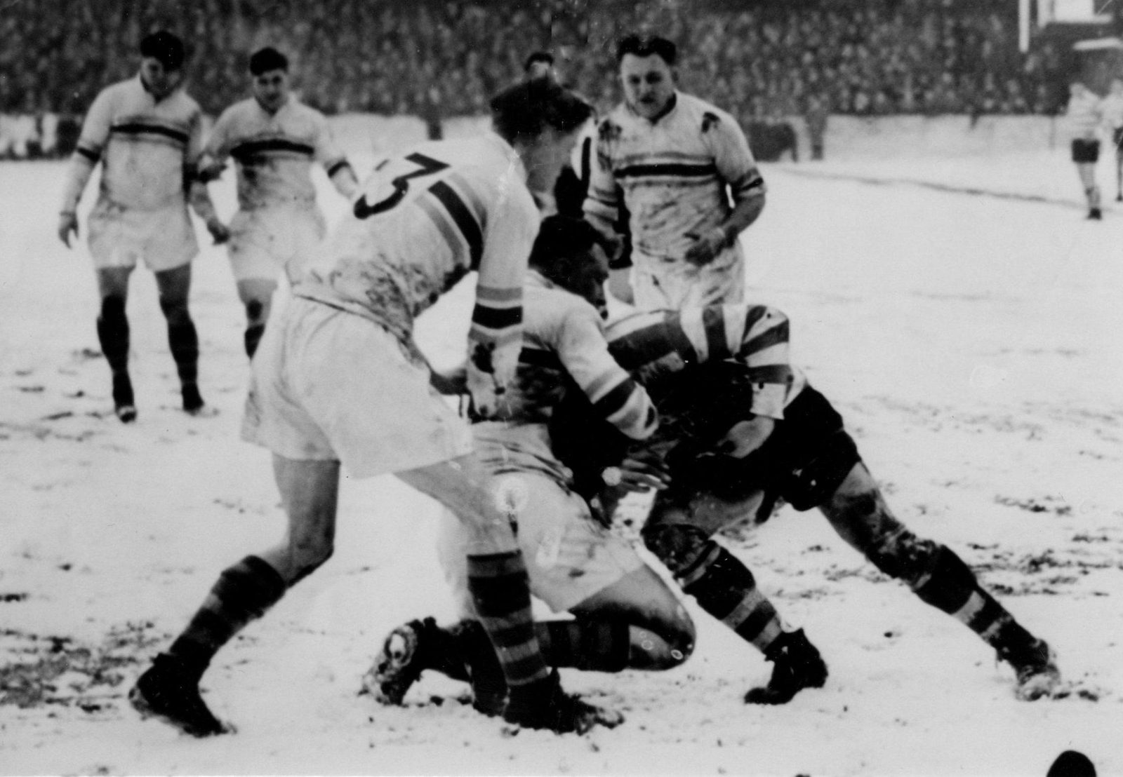 Good defence from the 'Wire' - Jan 15th 1955.