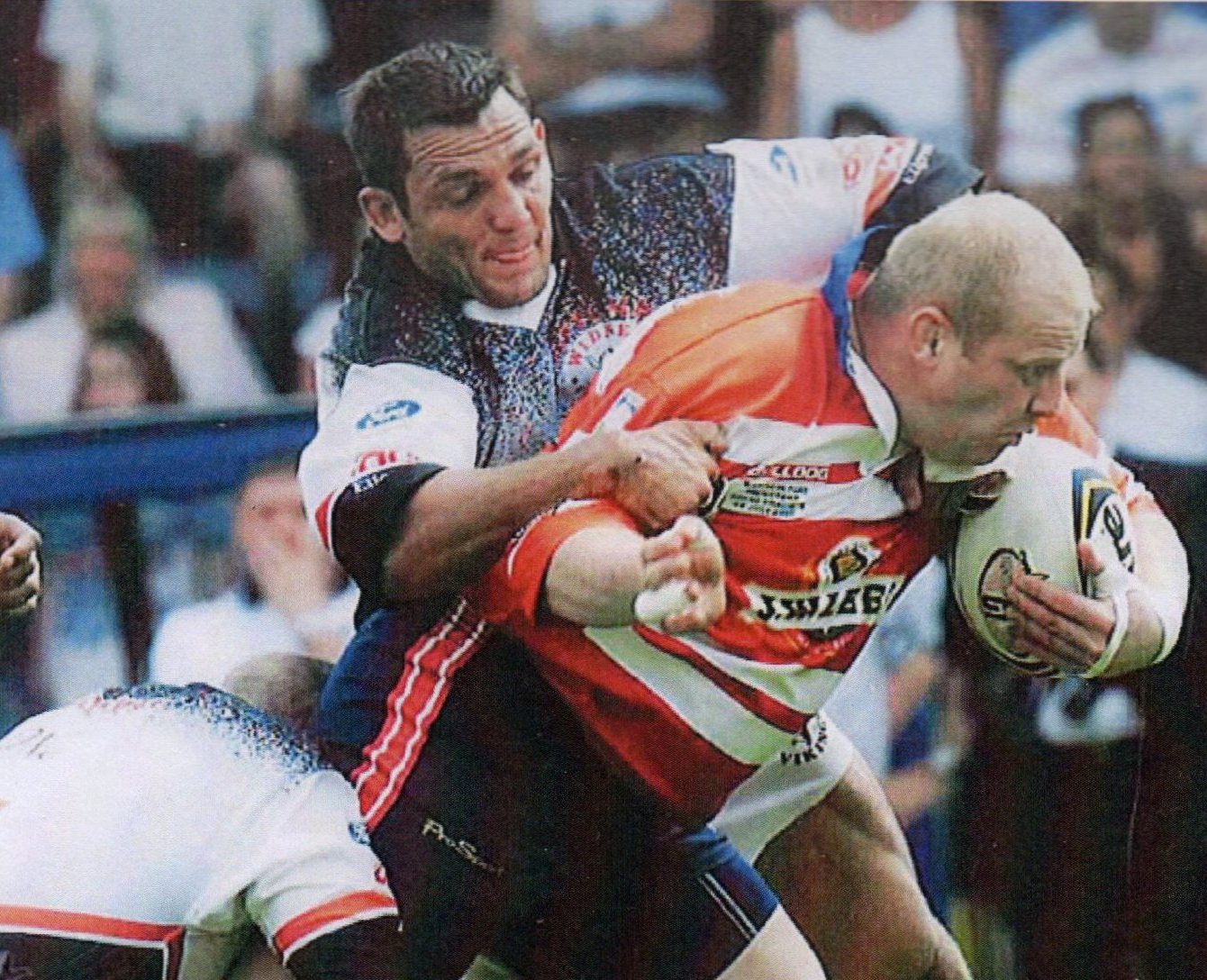 Jason Clegg in action v Widnes in the play-off final - July 28th 2001.