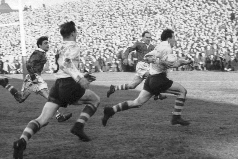 Oldham v Wigan, 19 October 1957