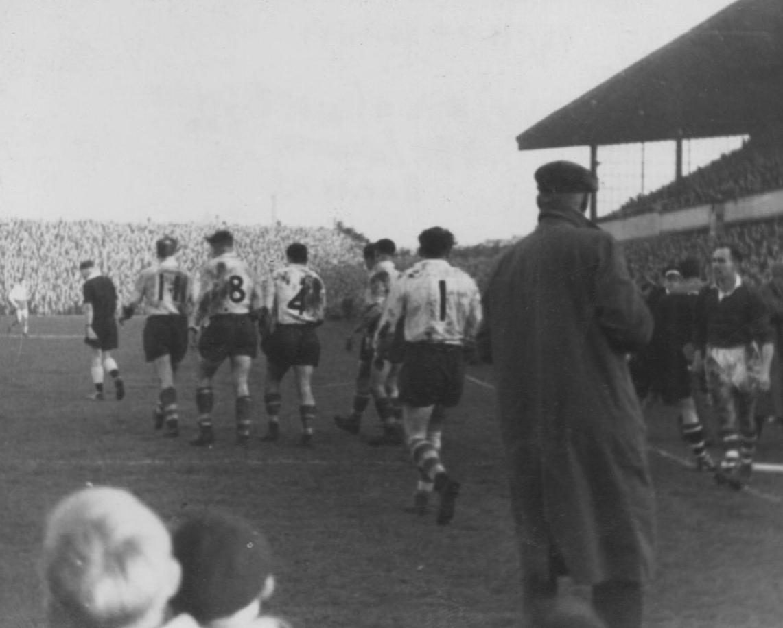 Oldham v Wigan, 19 October 1957