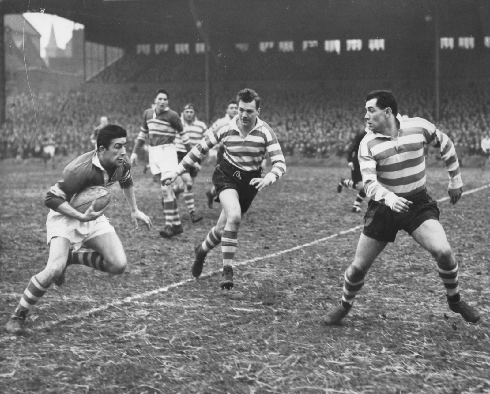 Dave Bolton repares to take on Alan Davies and John Etty - Feb 1st 1958.