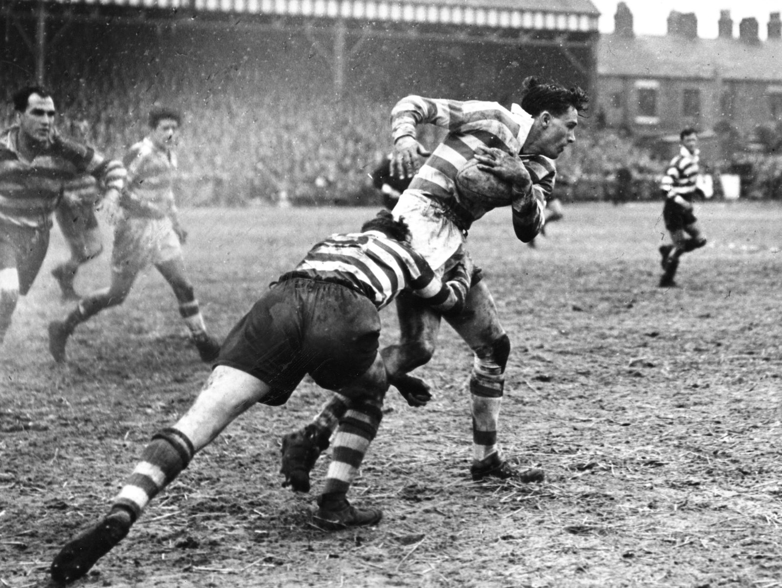 John Etty tackles Eric Ashton - March 8th 1958.