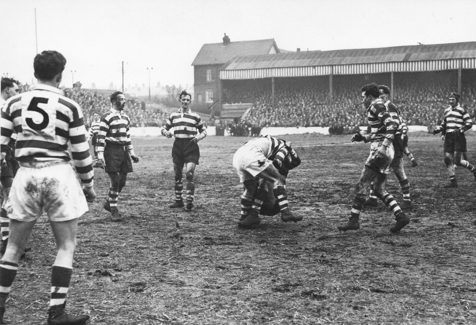 Oldham v Wigan - April 5th 1958.