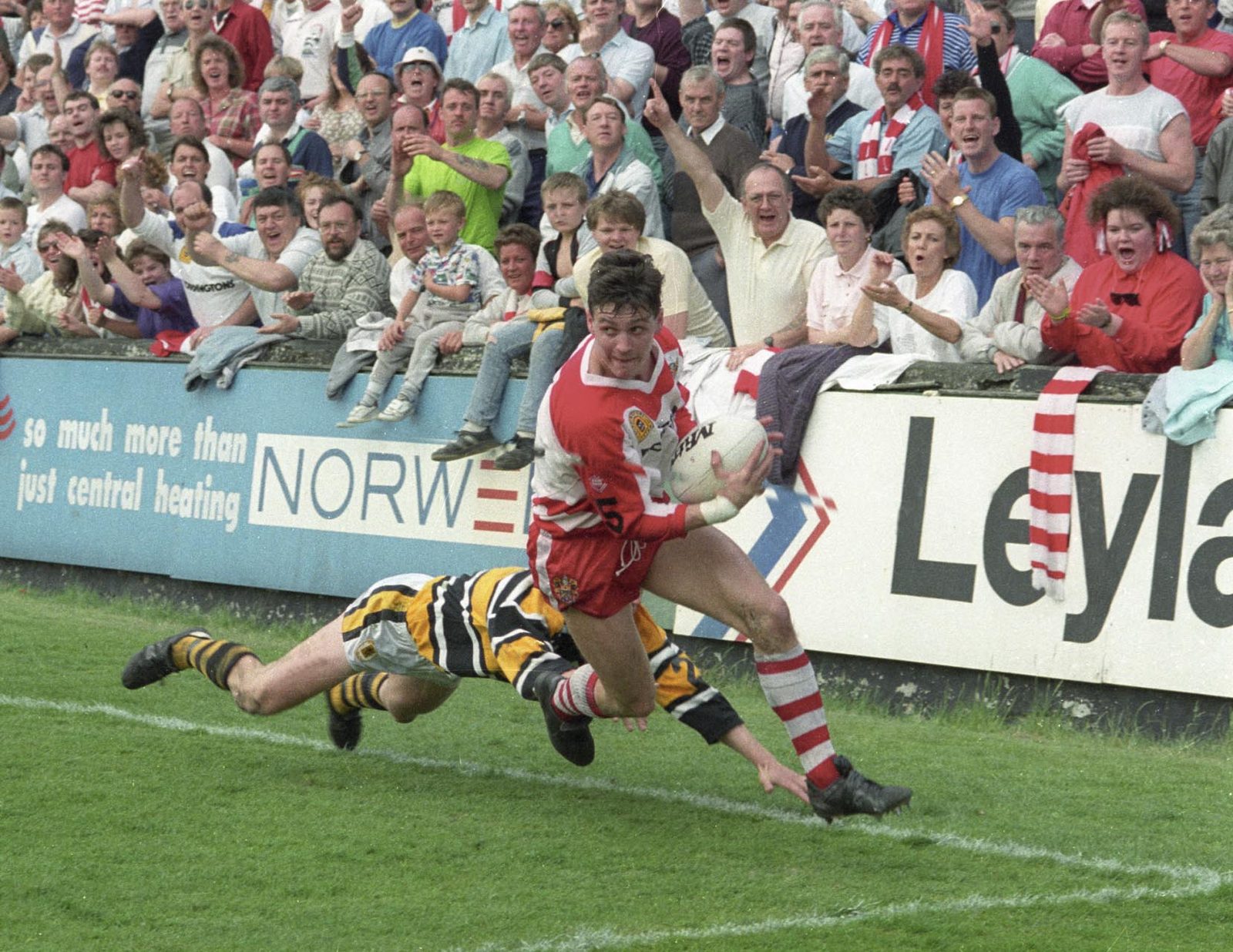 A try for Paul Lord in the playoff match at Watersheddings -May 6th 1990.