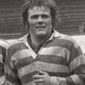 Rugby/Harrop. John Hammond holds the Lancashire shield after their winning victory. 769878