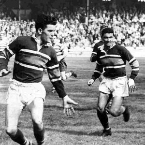 Geoff Shelton in action for Hunslet at Watersheddings - Sep 12th 1959.