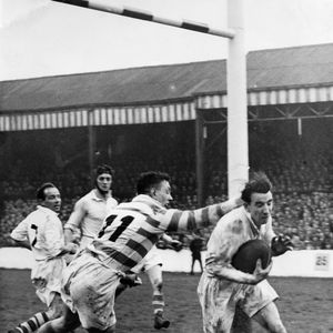Norman Harris tries to clear his line v Wigan - Oct 15th 1946.