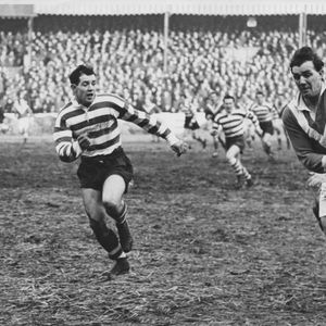 Alan Davies chases Phil Jackson - Jan 11th 1958.