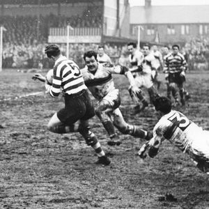 Etty speeds away from Lord as Walsh move in - Feb 22nd 1958.