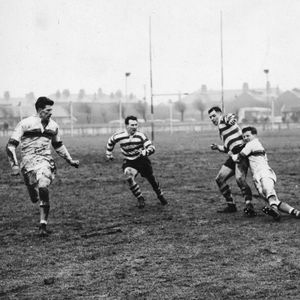 Etty, with Pitchford in support, moves towards Lord after Emmitt has tackled Davies - Feb 22nd 1958.