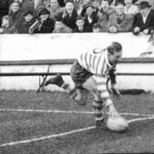 Vince Nestor scores in the Challenge cup quarter final against Bramley - March 19th 1960.