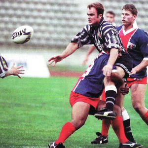 Howard Hill releases a pass in Paris - Aug 26th 1997.