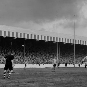 Briers is wide with a goal attempt at Watersheddings - Aug 16th 1958.
