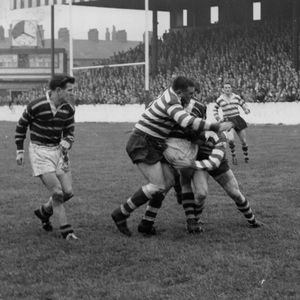 Alf Mumberson wraps up a Huddersfield player watched by Peter Smethurst and Geoff Sims - Oct 13th 1962.