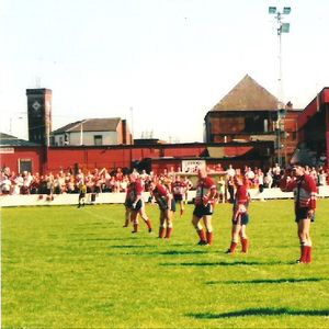 Oldham prepare to kick off v Huddersfield at Hurst Cross - July 28th 2002.