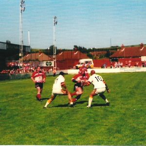 Paul Norton on the attack. Oldham v Huddersfield at Hurst Cross - July 28th 2002.