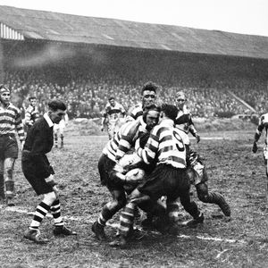 Little and Keith hold back Grice at the Oldham line - Feb 8th 1958.