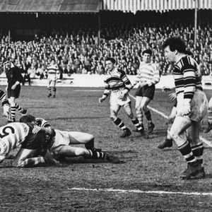 Sykes and Whiteley tackle Etty - May 3rd 1958.