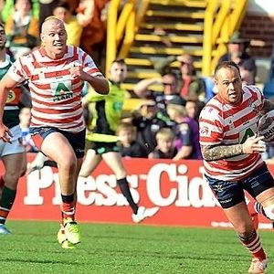 Steve Roper crosses for a try in the Play-off final v Hunslet at Headingley - Oct 5th 2014.