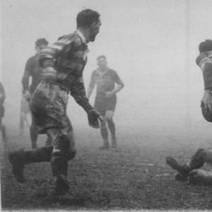 Bryn Goldswain brings down Arthur Clues in the Headingley fog - Feb 10th 1951.