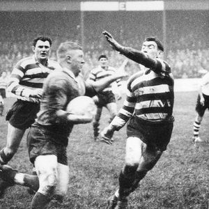 Fairbank takes on McIntyre. Oldham v Leeds - Dec 3rd 1960.