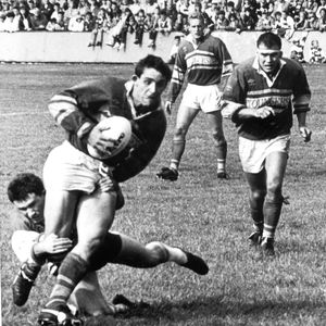 Des Foy makes a tackle v Leeds - Sep 4th 1988.