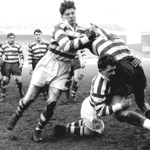 Arthur Tomlinson attracts the attention of Leigh defenders, Peter Foster, Brian Chadwick and Rex Mossop. The Oldham trio …