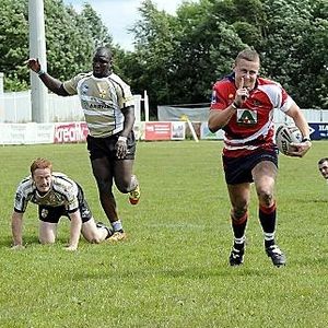 Jamie Dallimore breaks away to score against London Skolars - July 15th 2012.