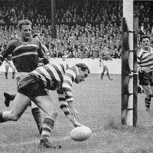 Roger Dufty scores Oldham's third try in the Law Cup - Aug 8th 1958.