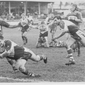 Richard Russell avoids Steve Gibson to score with John Henderson in support - Feb 11th 1990.